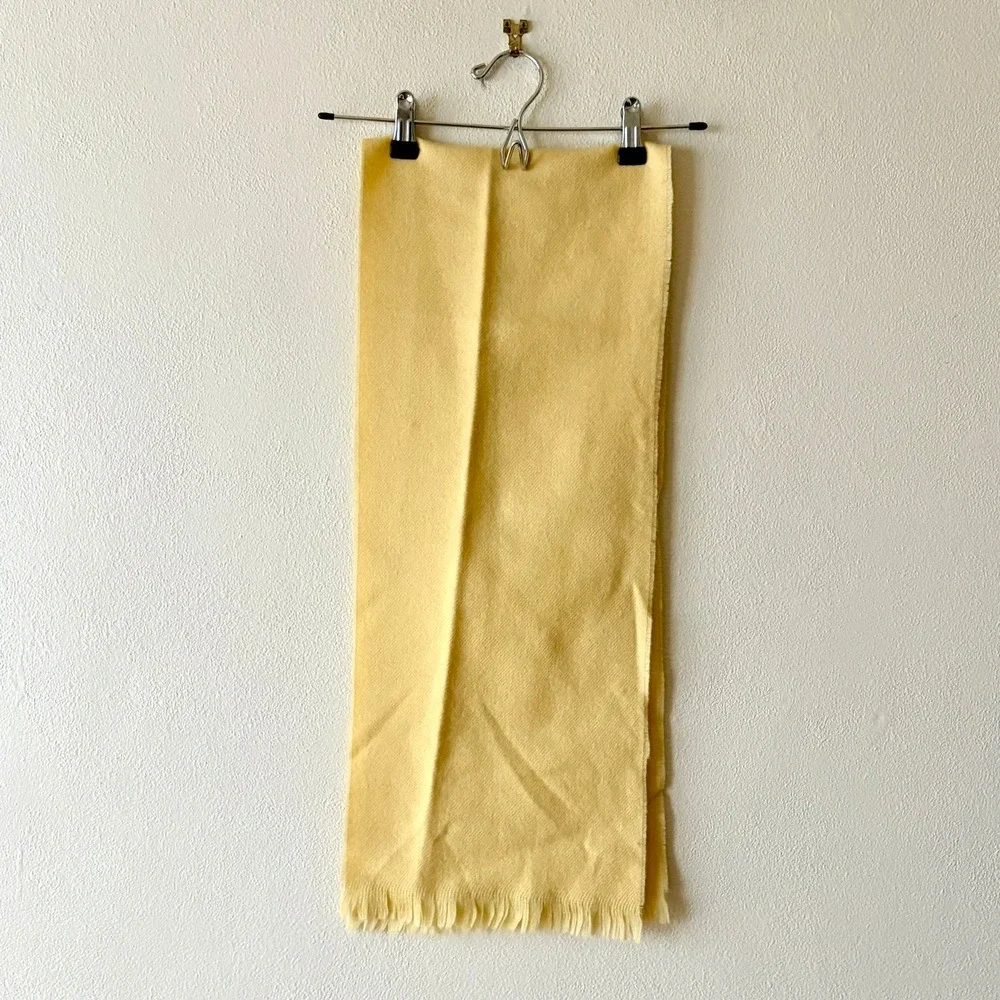 Vintage Lambswool Scotland 100% Pure New Wool Scarf Butter Yellow Fringe Classic